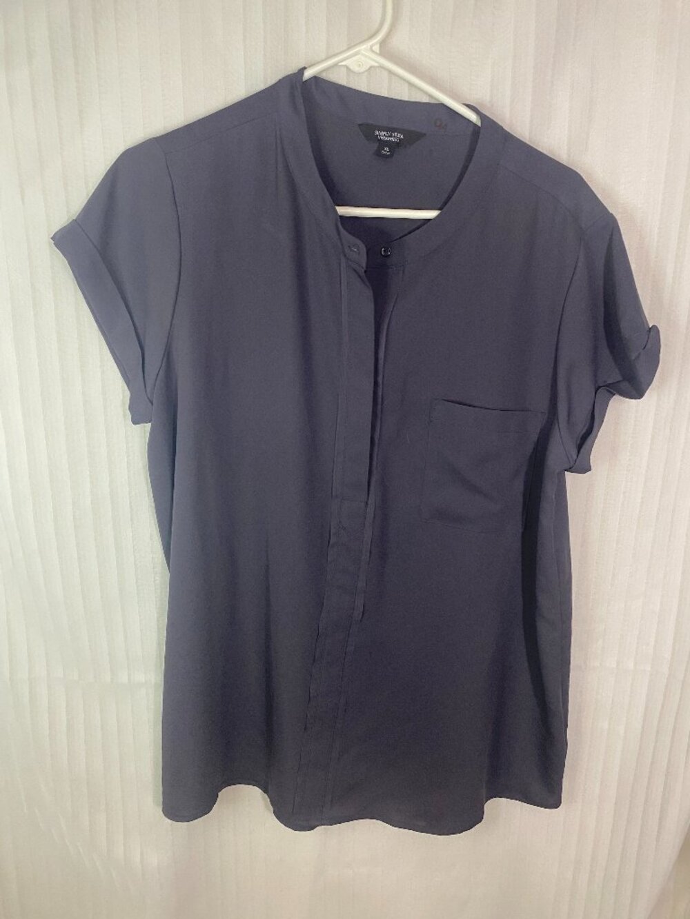 Simply Vera Vera Wang Women’s XL Gray Short Sleeve Hidden Button Blouse Top